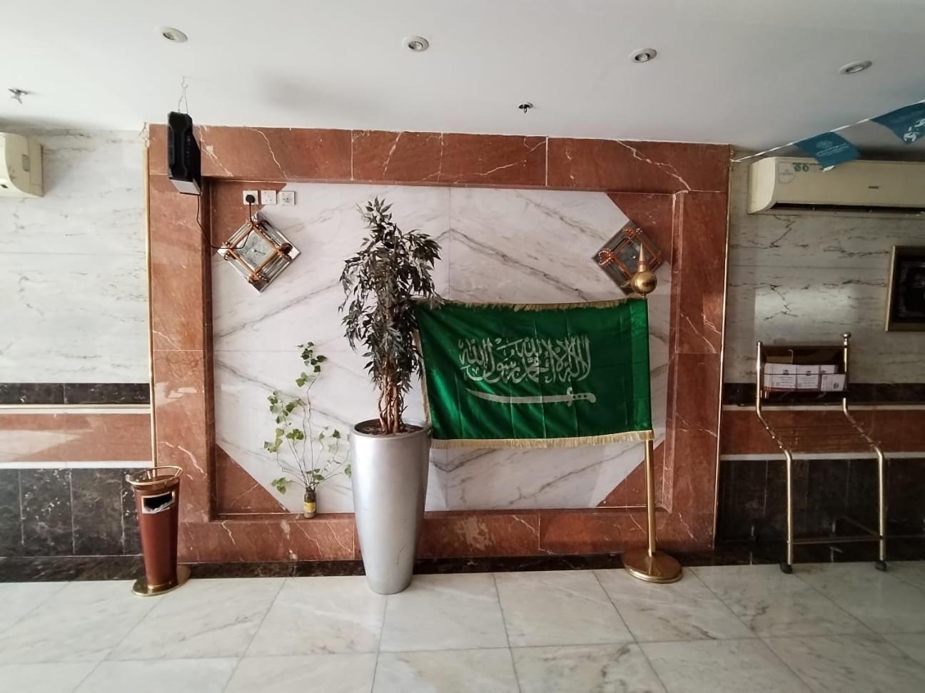 فندق الفرسان المتحدة فرع الفيصلية Aparthotel Jeddah Exterior foto