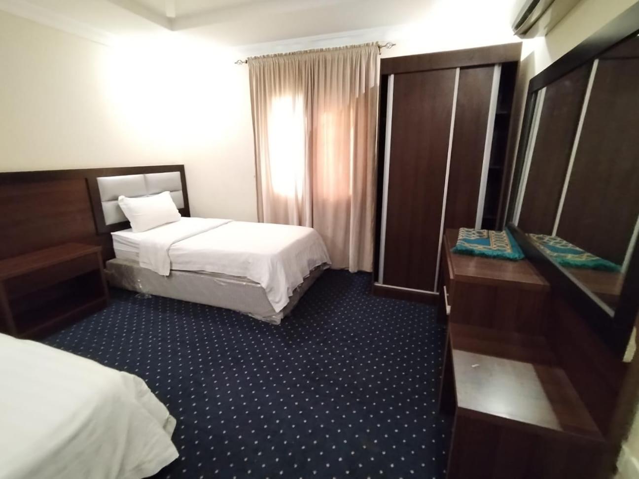 فندق الفرسان المتحدة فرع الفيصلية Aparthotel Jeddah Exterior foto