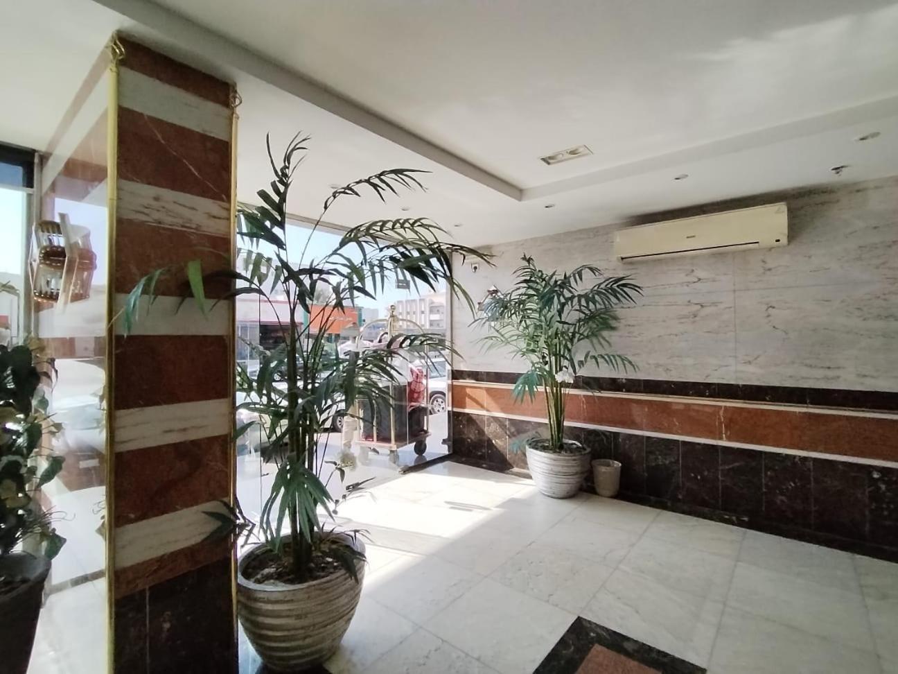 فندق الفرسان المتحدة فرع الفيصلية Aparthotel Jeddah Exterior foto