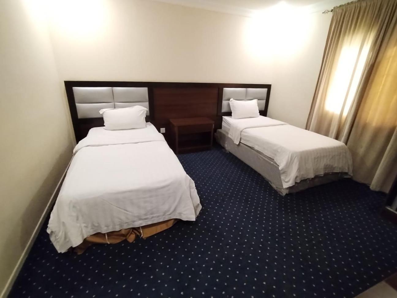 فندق الفرسان المتحدة فرع الفيصلية Aparthotel Jeddah Exterior foto